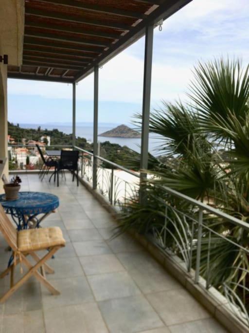 Apartamento Ersi'S Seaview Pórto Ráfti Exterior foto